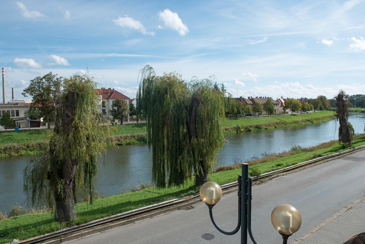 Hotel Imos Břeclav Екстериор снимка